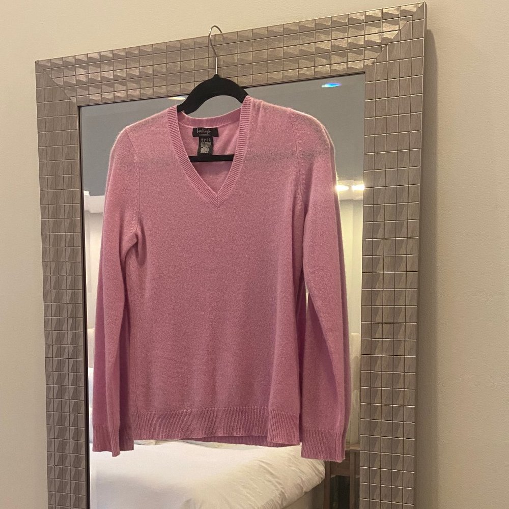 Never Worn Lord & Taylor Lavender Cashmere Sweater